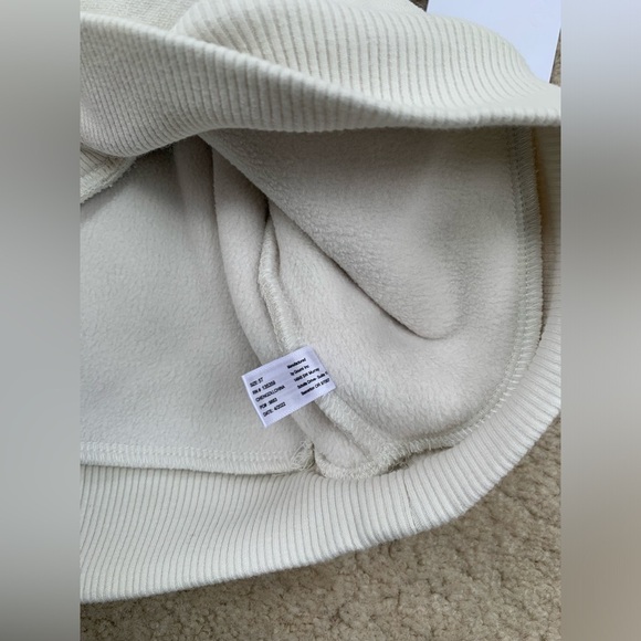 Goumi NWT Size 5T Sherpa Sweatsuit in Alabaster - Picture 5 of 10